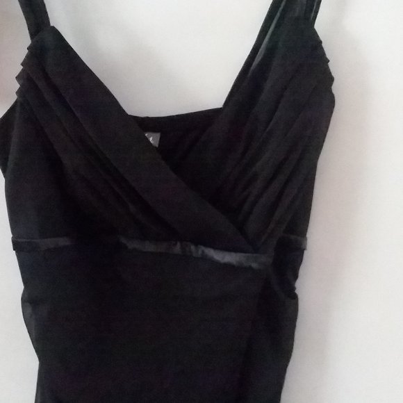 dots Black Vneck Dress NWT - Picture 5 of 8